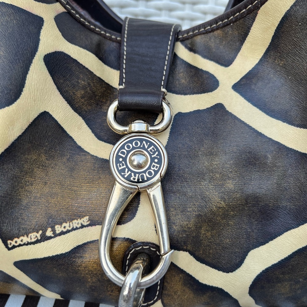 Dooney & Bourke Giraffe Large Leather Lock Logo Satchel ~RARE~RETIRED~ - Picture 3 of 16